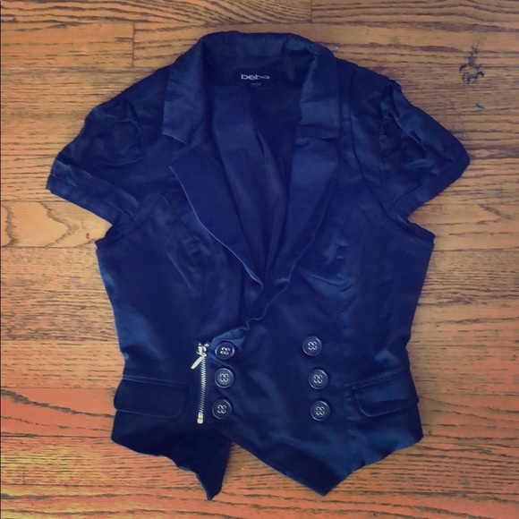 Button up crop - Picture 1 of 2